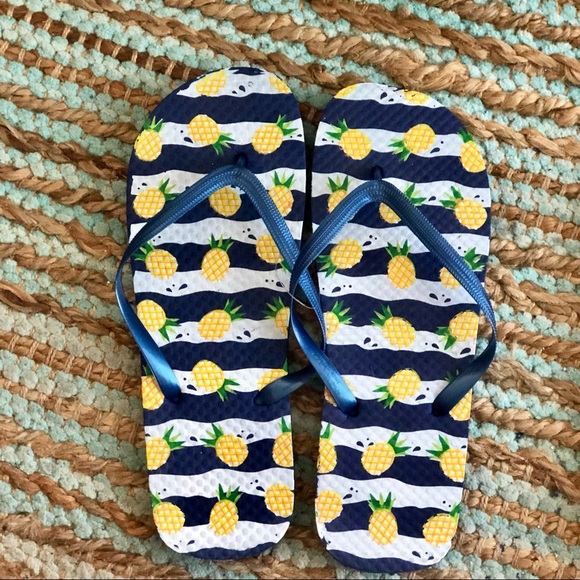Beach FLIP FLOPS Blue Yellow Pineapples + Hawaiian Palm Tree Leaves Sz 7/8 - Picture 2 of 5